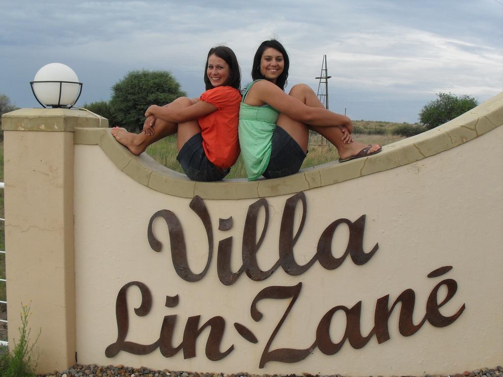 Villa Lin-Zane Vryburg Εξωτερικό φωτογραφία