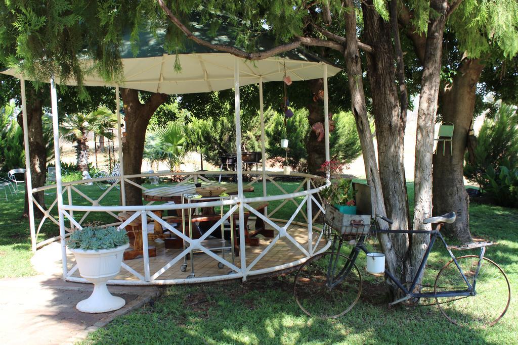 Villa Lin-Zane Vryburg Εξωτερικό φωτογραφία